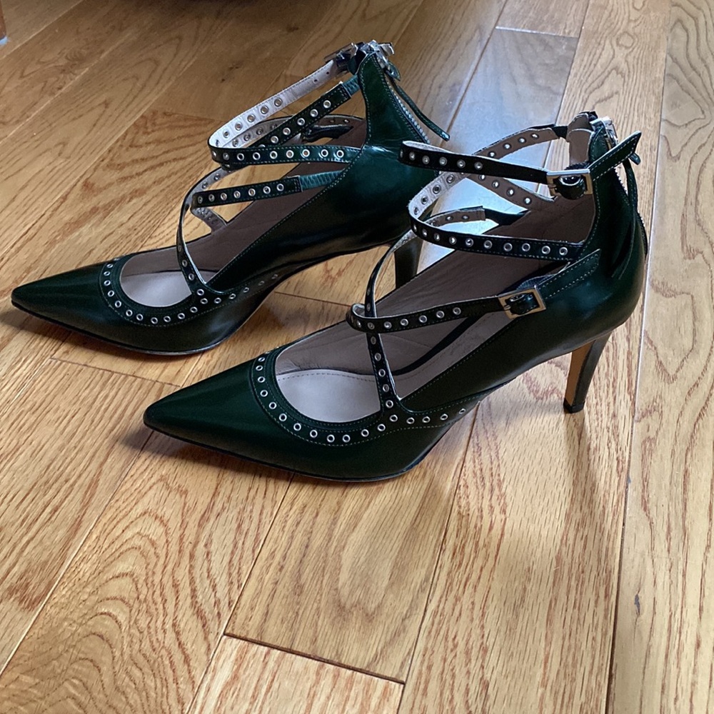 NWT Cavallini Made in Italy Patent Leather Heels